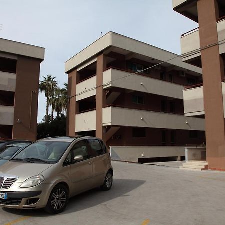 Emma'S House Apartment เชฟาลู ภายนอก รูปภาพ